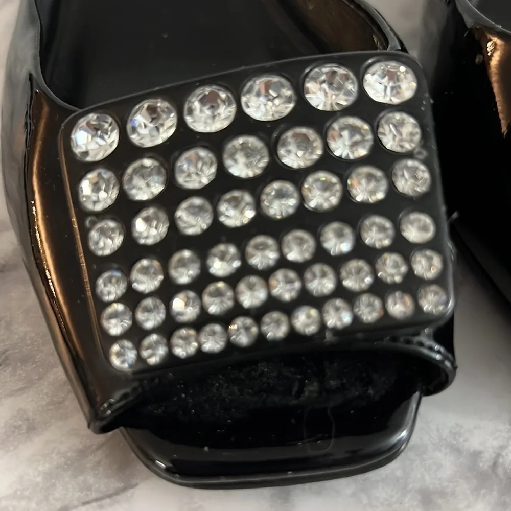 Yelllow Box Black Shiny Rhinestone Slip On Shoes size 6 - Picture 2 of 12